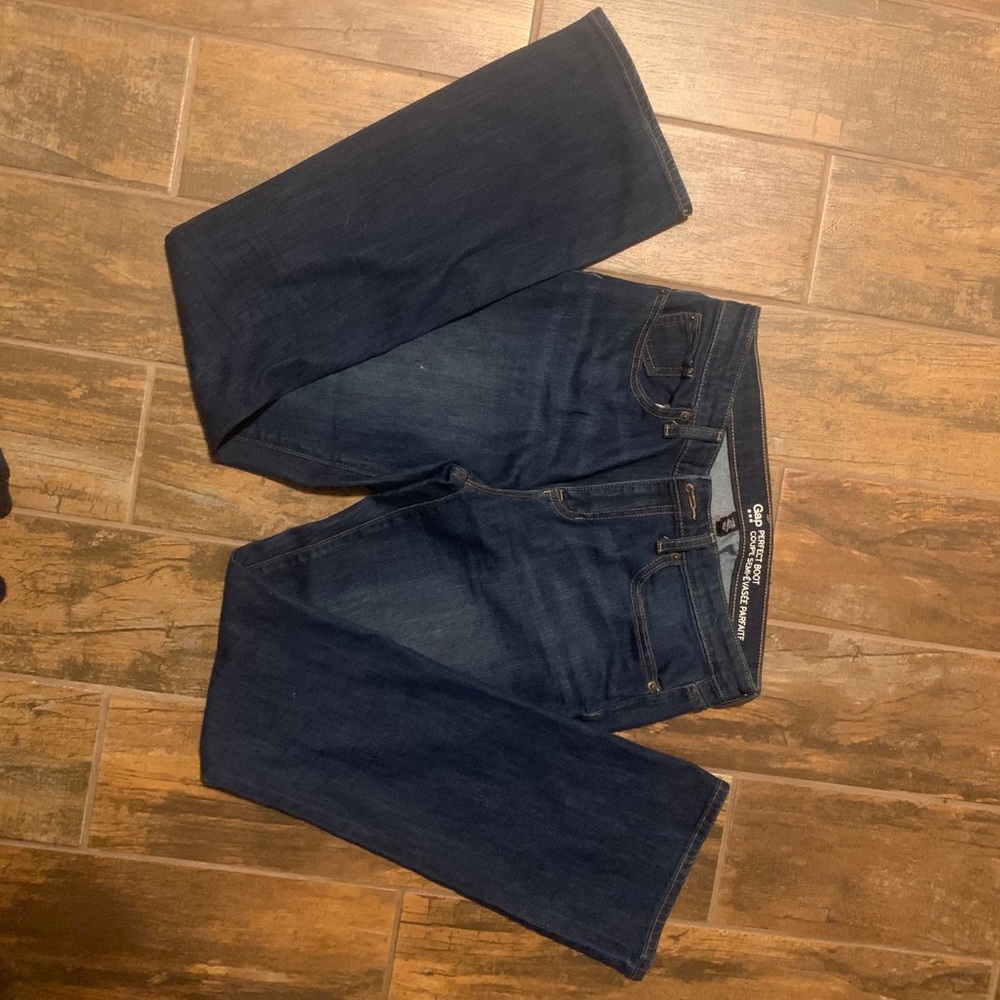 Gap Perfect boot jeans - size 8